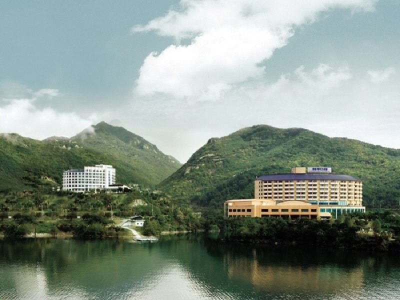 4★ Cheongpung Lake and Hill Resort, Jecheon