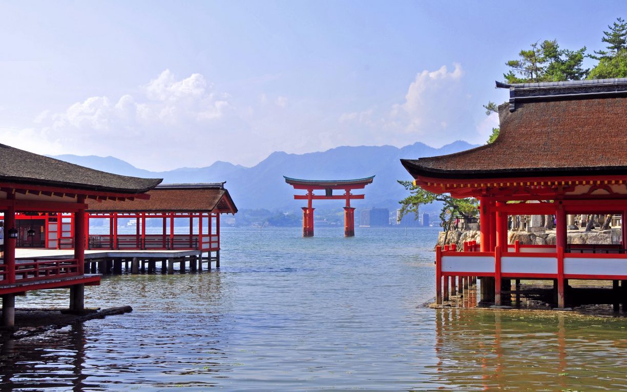 Itsukushima Shrine miyajima japan