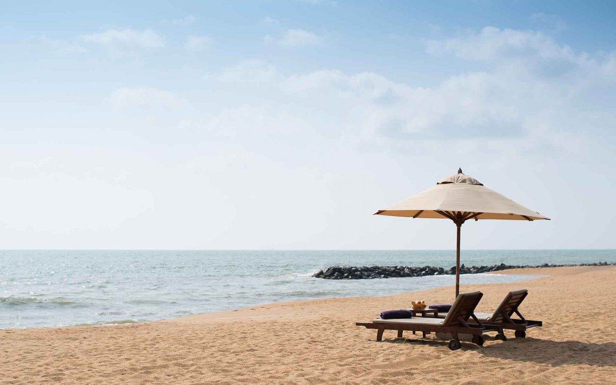 kalutara beach sri lanka