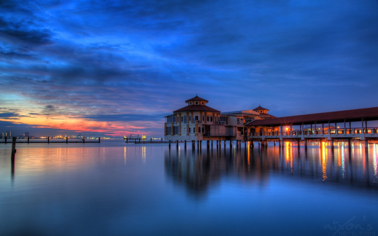 sunrise view of qe2 penang malaysia